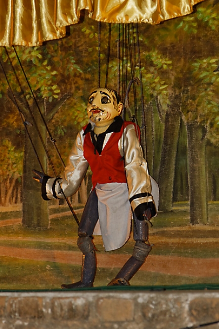 Pagan-diner marionnettes-008